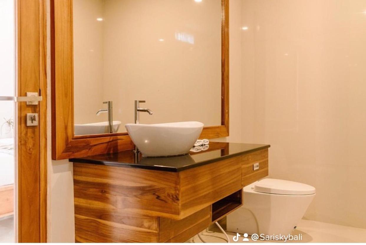 Sari Sky Bali Hotel Kubupenlokan Bagian luar foto